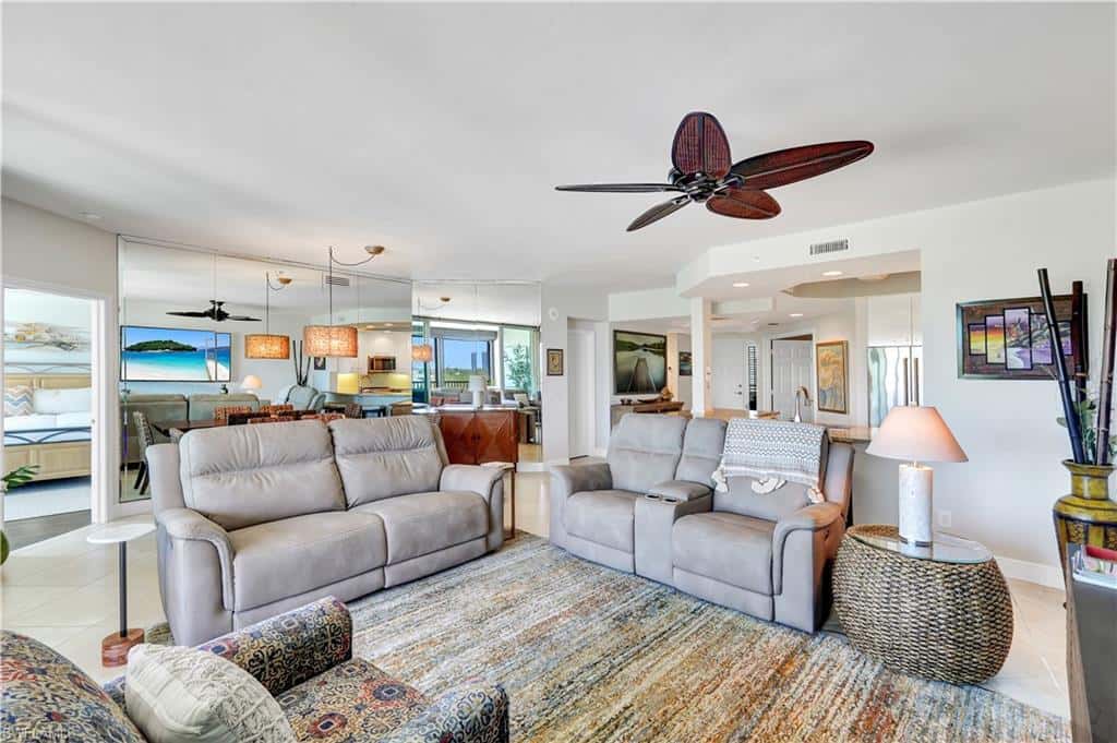 430 Cove Tower Dr #403, Naples, photo 4