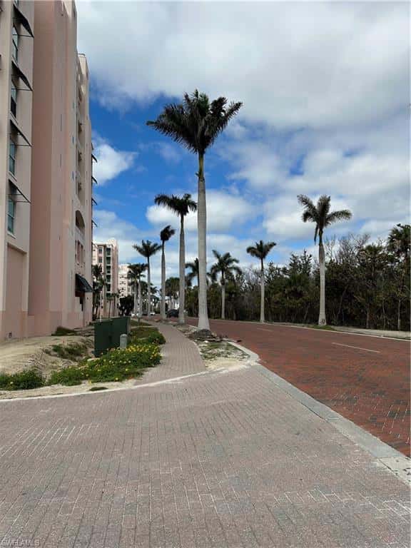 257 Barefoot Beach Blvd #502, Bonita Springs, photo 29