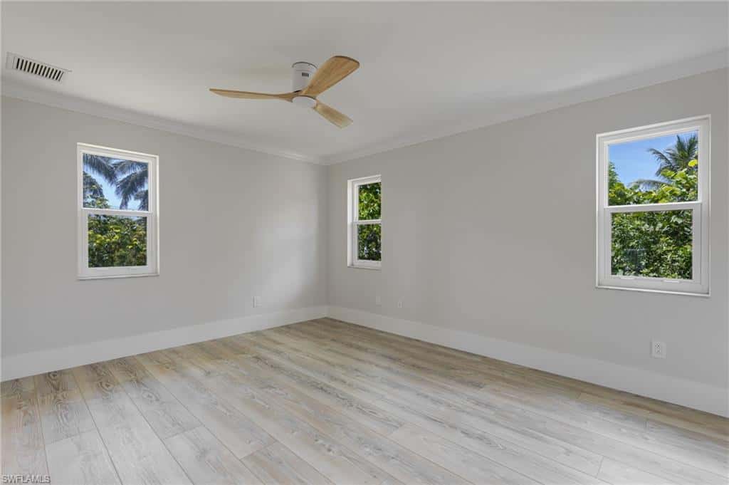 645 Oliva St, Sanibel, photo 22