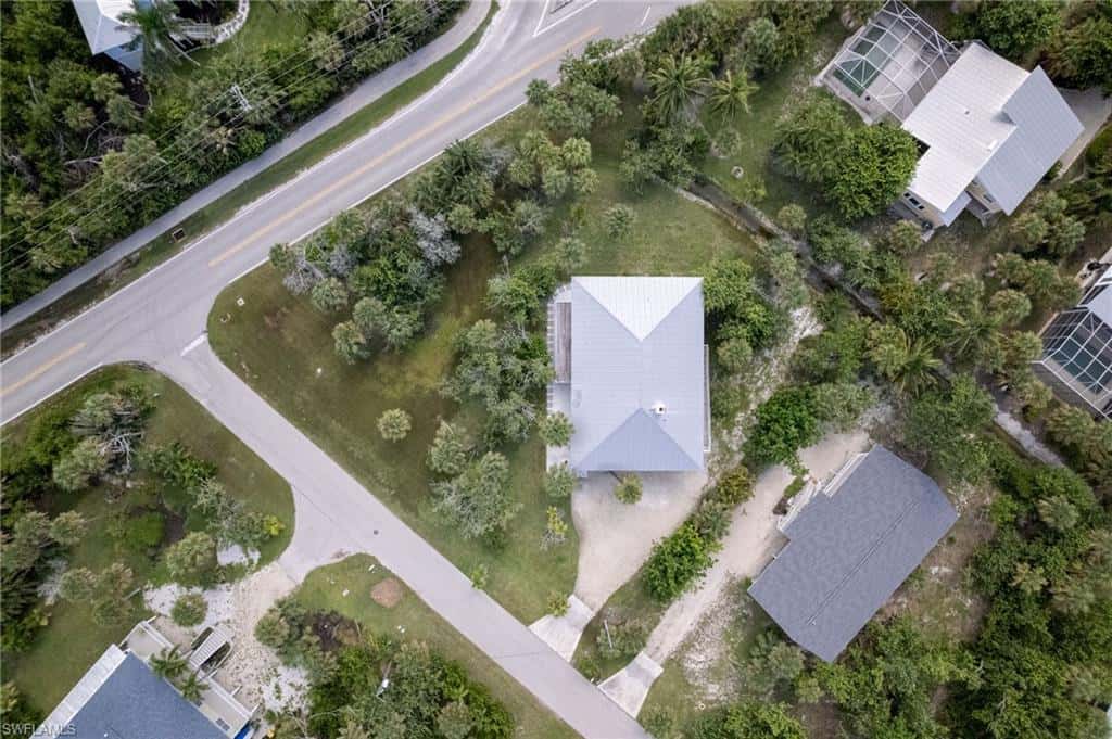 645 Oliva St, Sanibel, photo 35