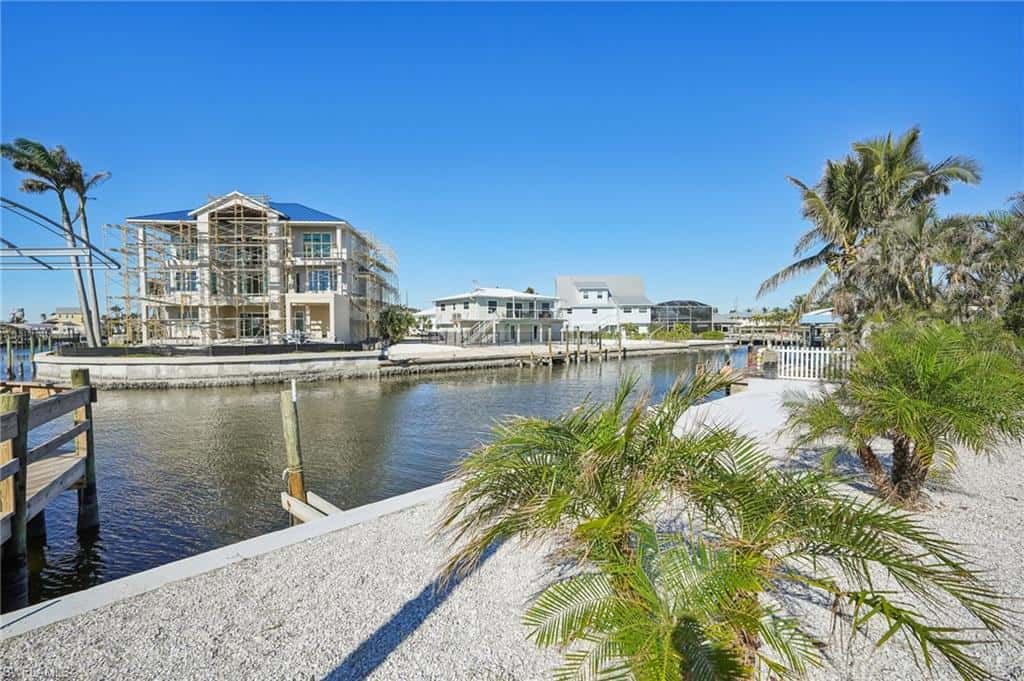 301 Seminole Way, Fort Myers Beach, photo 30