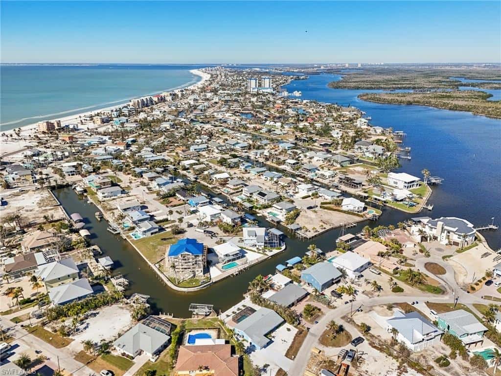 301 Seminole Way, Fort Myers Beach, photo 38