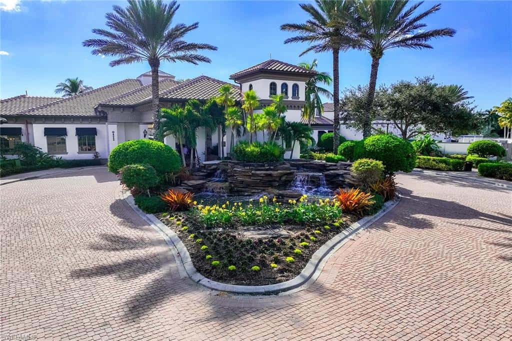 8894 Shenendoah Cir, Naples, photo 47