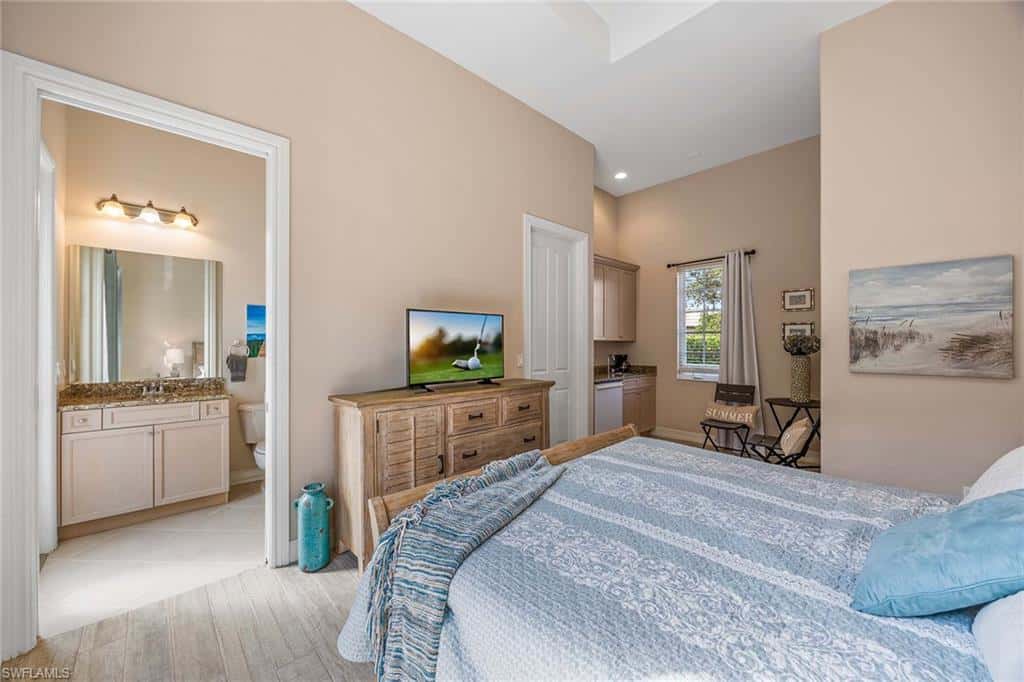 8894 Shenendoah Cir, Naples, photo 43