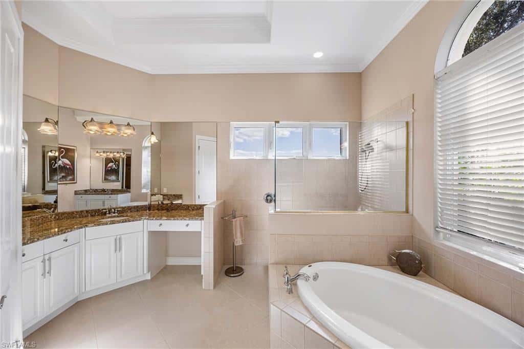 8894 Shenendoah Cir, Naples, photo 26