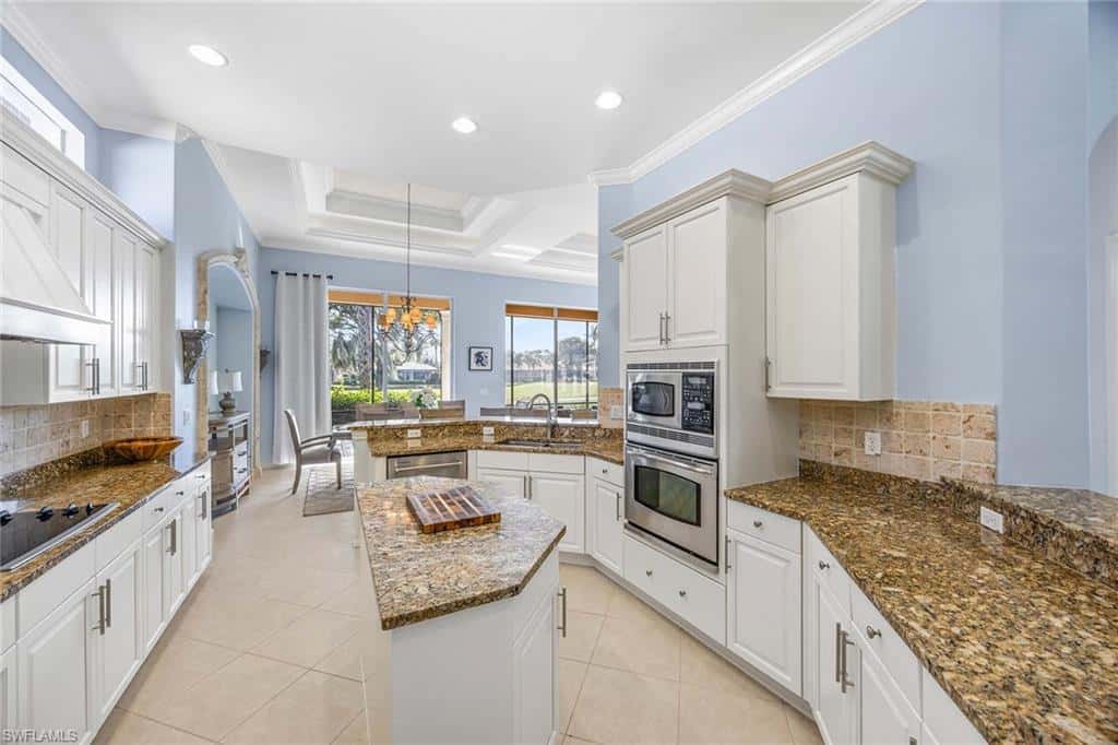 8894 Shenendoah Cir, Naples, photo 19