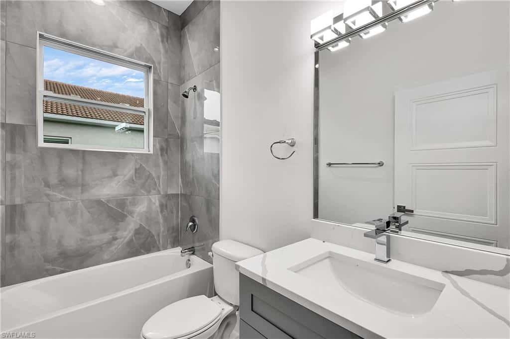 18716 Ensenada Dr, Naples, photo 22