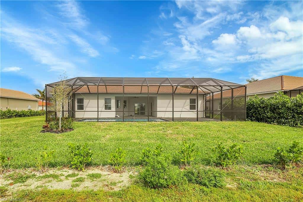 18716 Ensenada Dr, Naples, photo 32