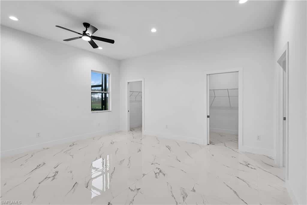 18716 Ensenada Dr, Naples, photo 15