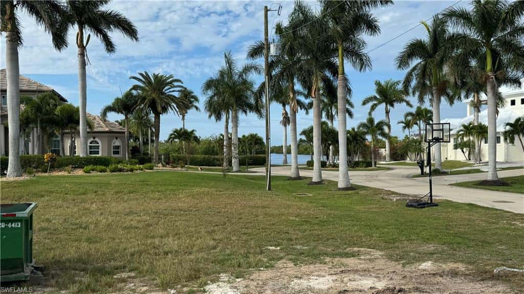 2824 42nd Ln, Cape Coral, photo 12