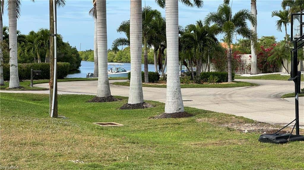 2824 42nd Ln, Cape Coral, photo 5