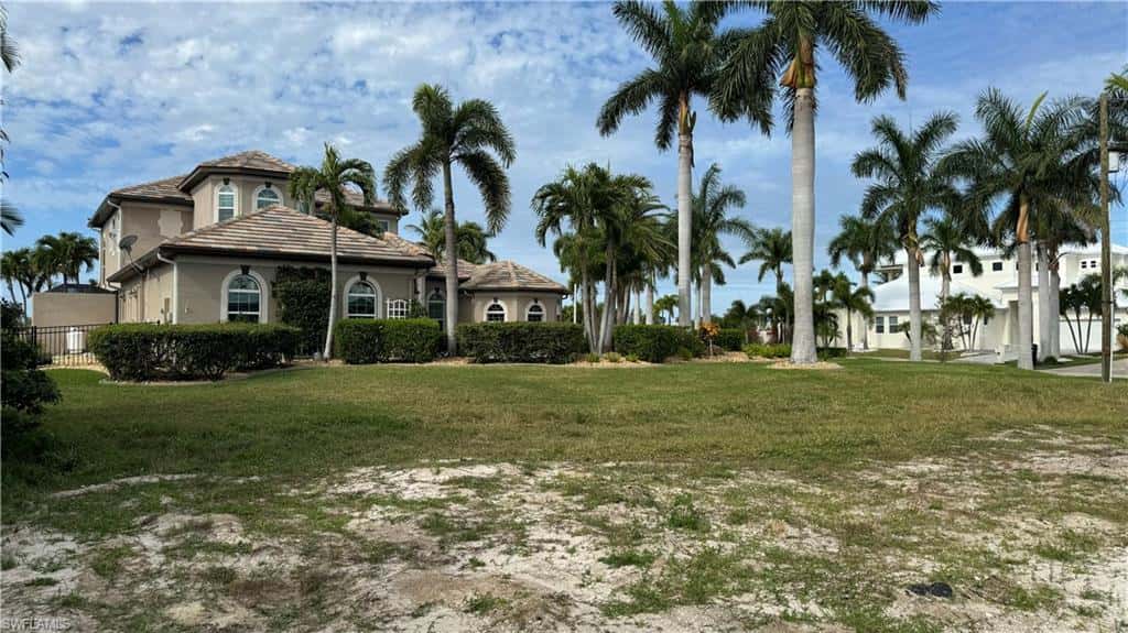 2824 42nd Ln, Cape Coral, photo 9