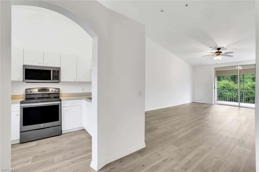 6635 Huntington Lakes Cir #202, Naples, photo 5