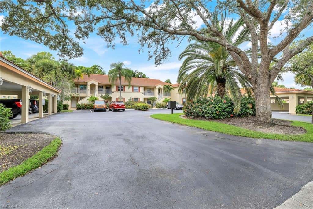 6635 Huntington Lakes Cir #202, Naples, photo 31