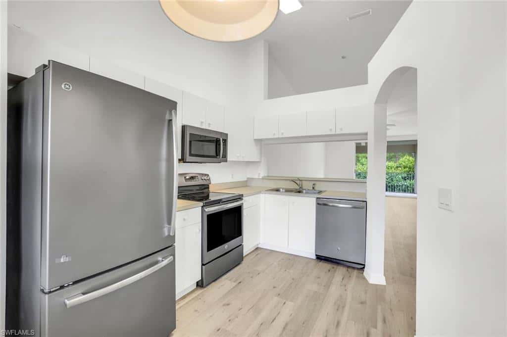 6635 Huntington Lakes Cir #202, Naples, photo 8
