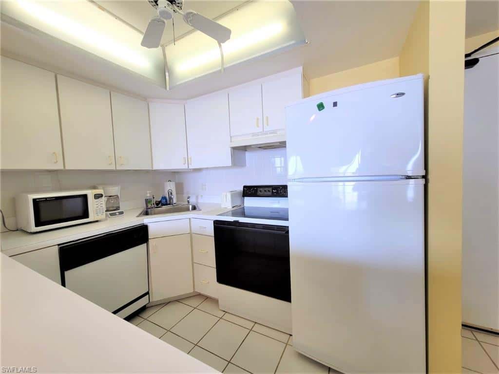 180 Seaview Ct #901, Marco Island, photo 6