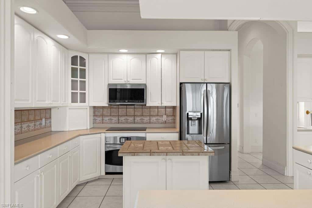 371 Bayside Ave, Naples, photo 17