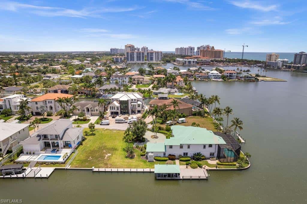 371 Bayside Ave, Naples, photo 32