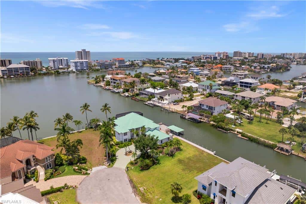 371 Bayside Ave, Naples, photo 33