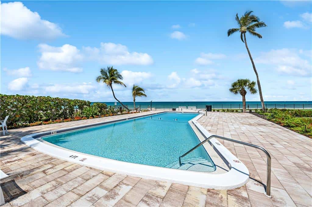 2121 Gulf Shore Blvd #206, Naples, photo 16