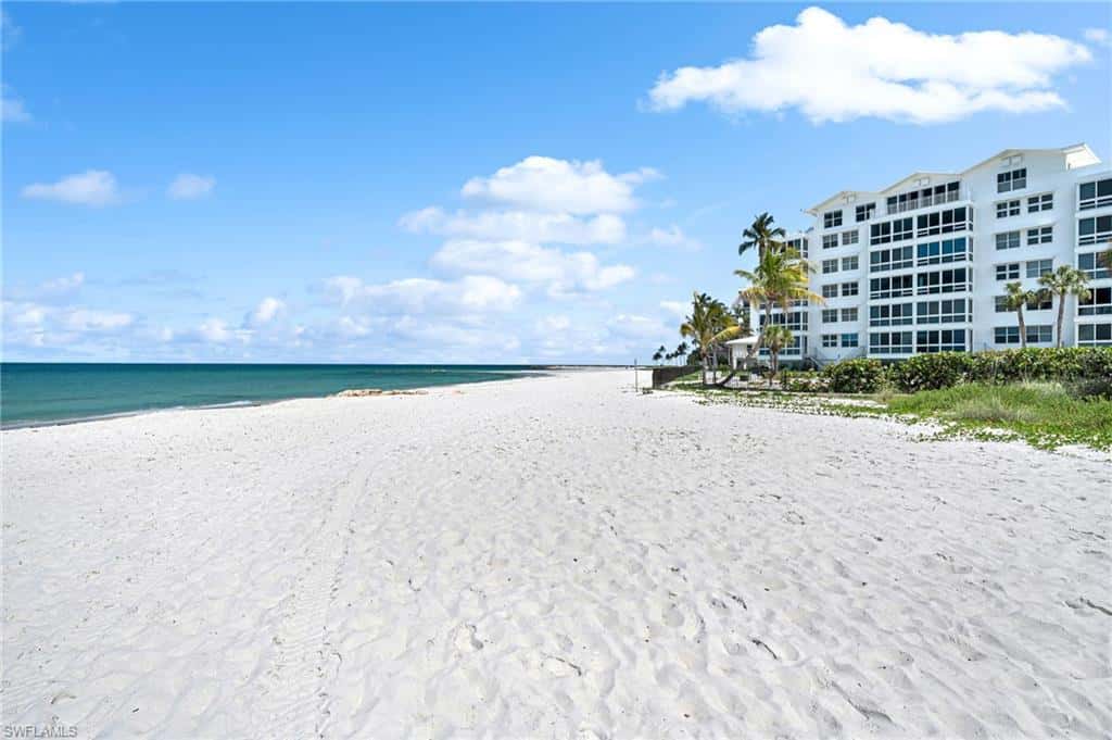2121 Gulf Shore Blvd #206, Naples, photo 20