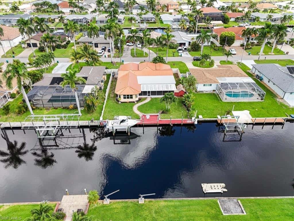 142 51st Ter, Cape Coral, photo 30