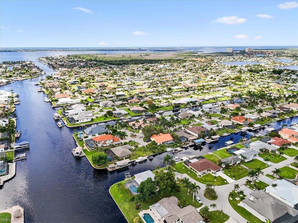 142 51st Ter, Cape Coral, photo 34
