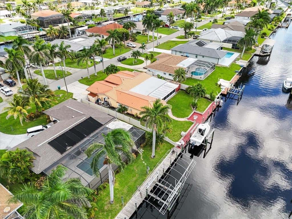 142 51st Ter, Cape Coral, photo 35