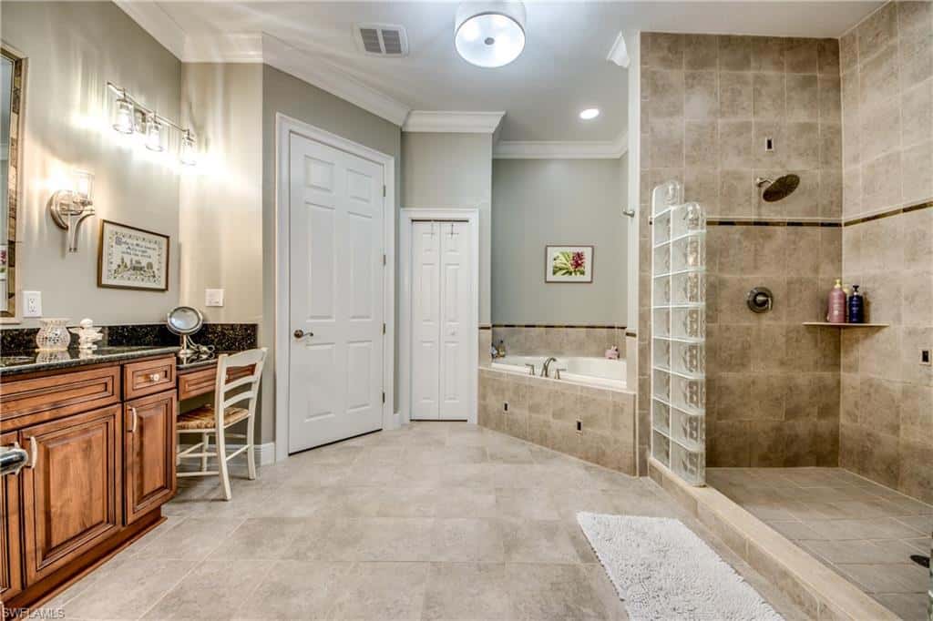 1640 Beach Pkwy #301, Cape Coral, photo 27