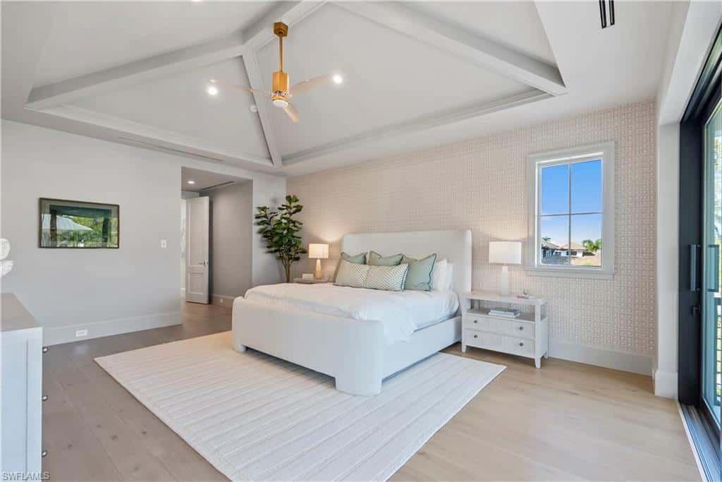 285 Central Ave, Naples, photo 24