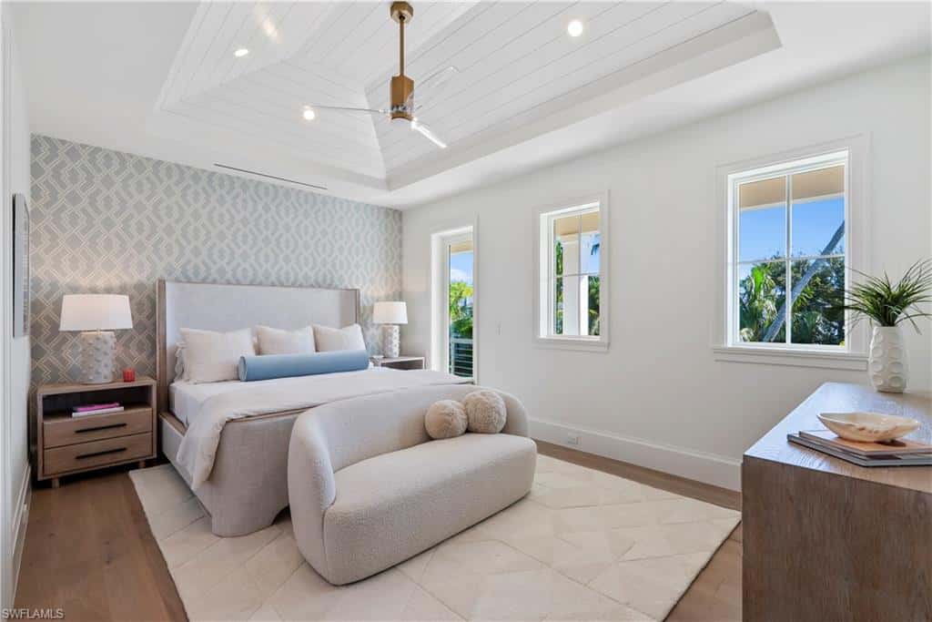285 Central Ave, Naples, photo 31