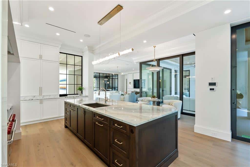 285 Central Ave, Naples, photo 8