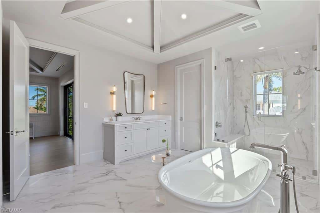285 Central Ave, Naples, photo 25