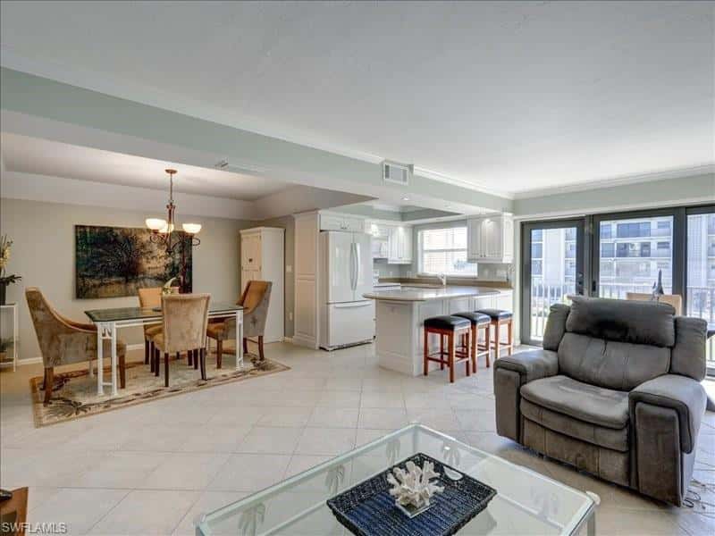 3200 Gulf Shore Blvd N #204, Naples, photo 10
