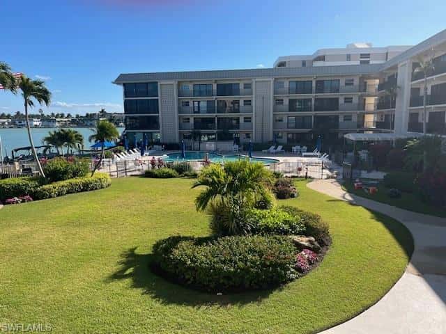 3200 Gulf Shore Blvd N #204, Naples, photo 28