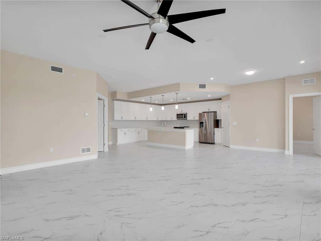 257 Indies Dr E #102, Naples, photo 12