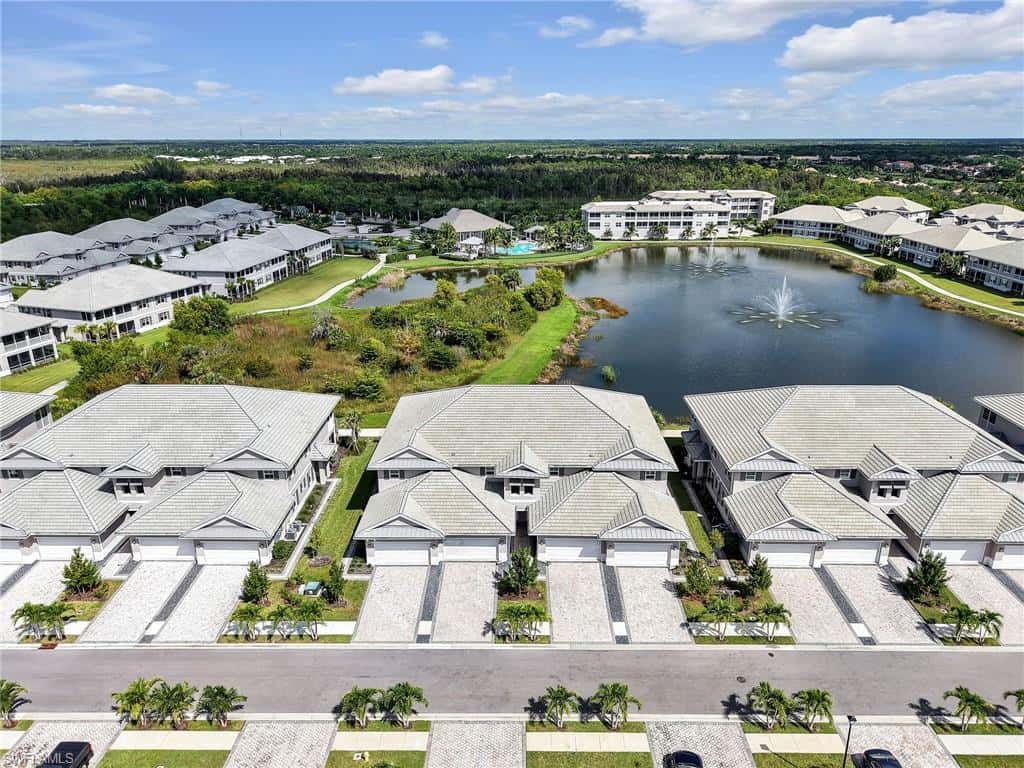 257 Indies Dr E #102, Naples, photo 4