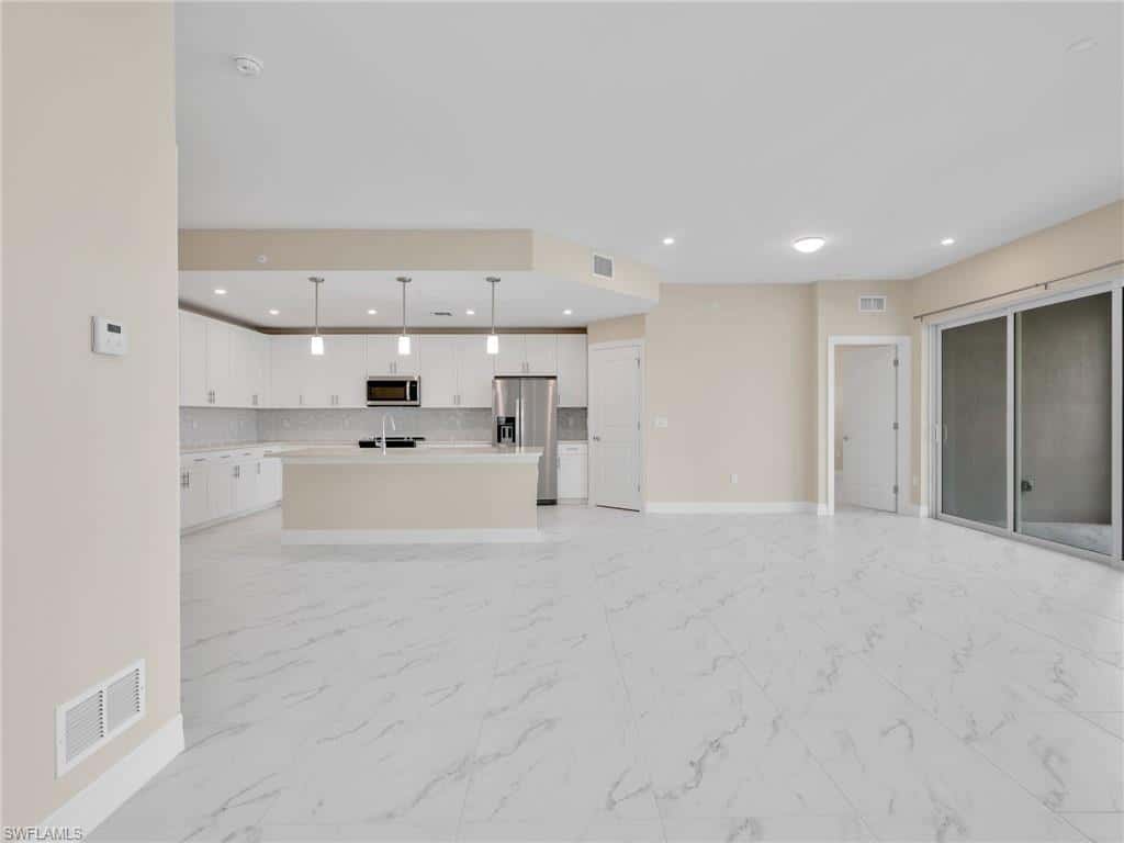 257 Indies Dr E #102, Naples, photo 8