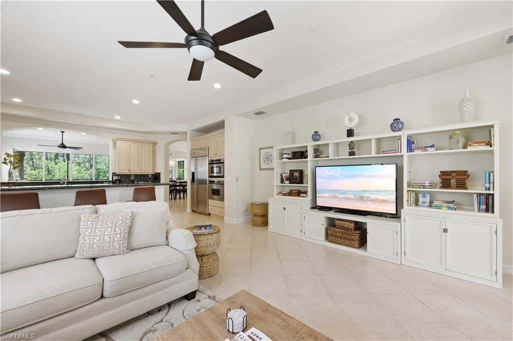 2859 Tiburon Blvd #102, Naples, photo 27