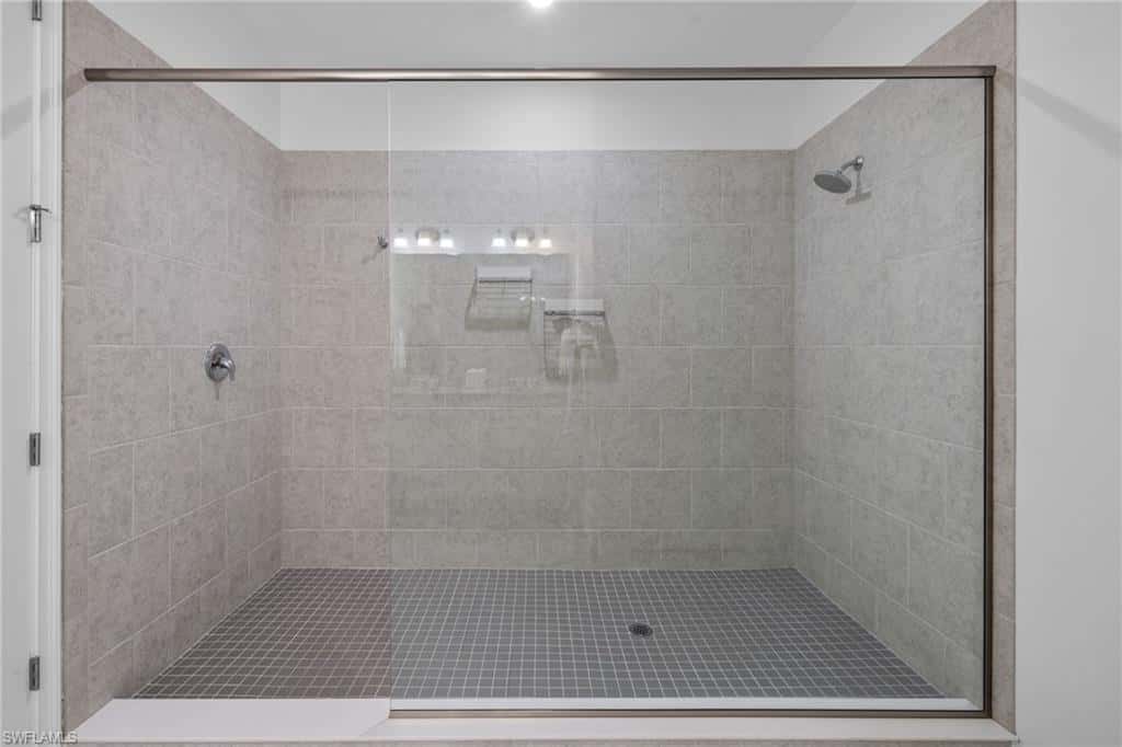 4607 Arboretum Cir #202, Naples, photo 26