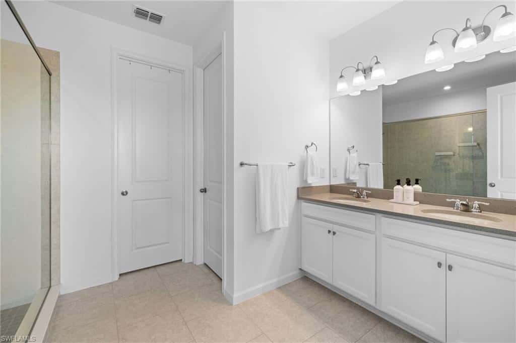 4607 Arboretum Cir #202, Naples, photo 25