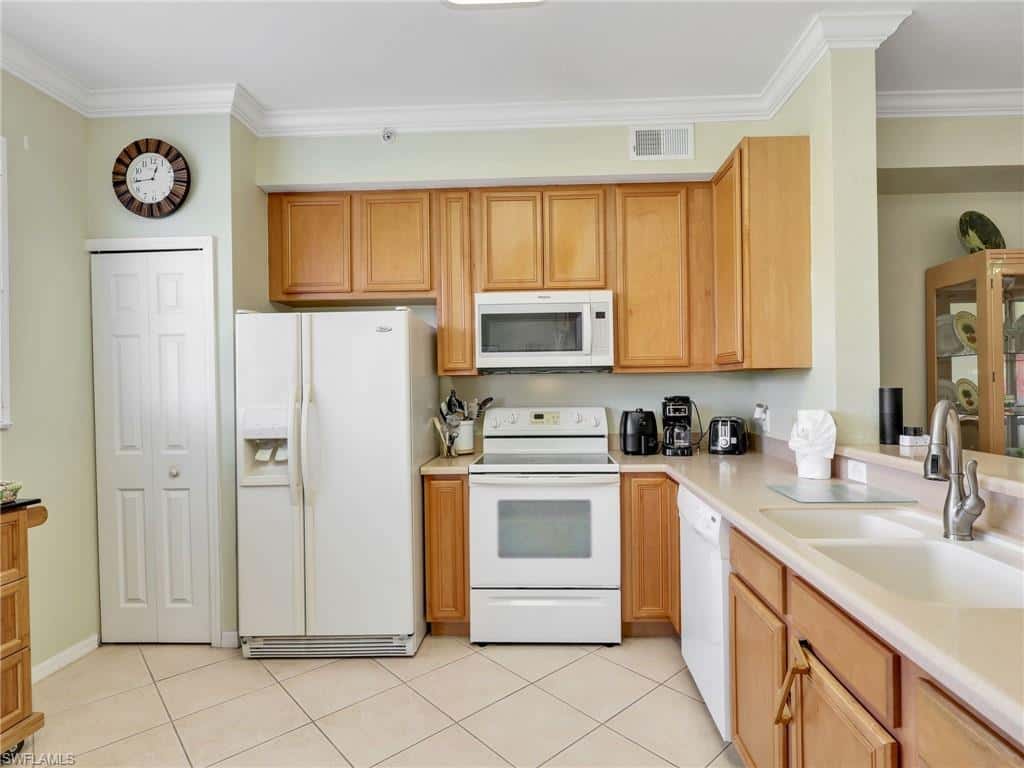 6824 Sterling Greens Pl #3303, Naples, photo 8