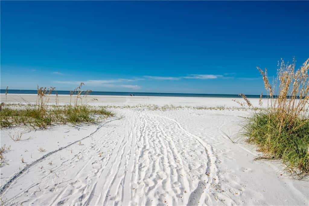 445 Donora Blvd, Fort Myers Beach, photo 42