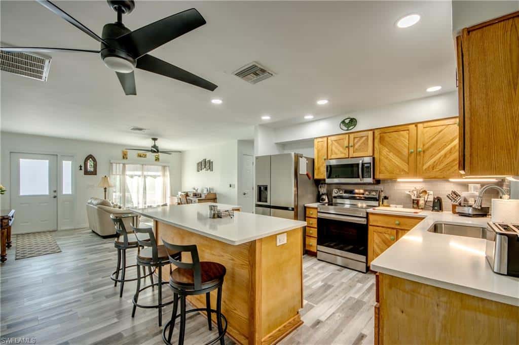 445 Donora Blvd, Fort Myers Beach, photo 17