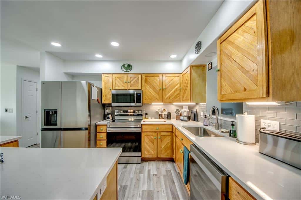 445 Donora Blvd, Fort Myers Beach, photo 16