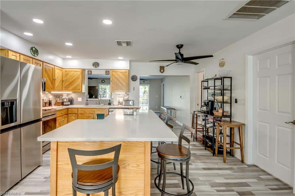 445 Donora Blvd, Fort Myers Beach, photo 12