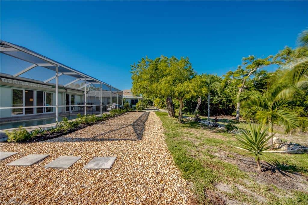 445 Donora Blvd, Fort Myers Beach, photo 38