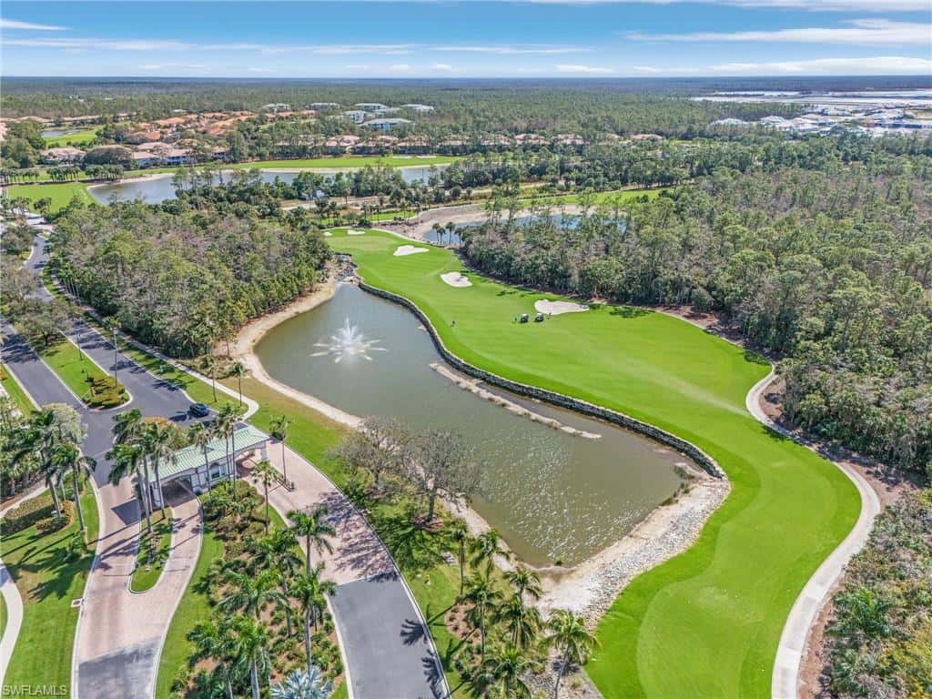 3984 Bishopwood Ct #205, Naples, photo 25