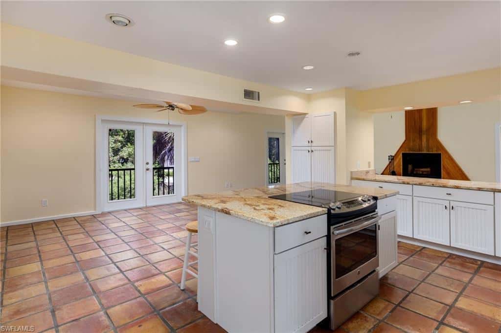 1345 Junonia St, Sanibel, photo 5
