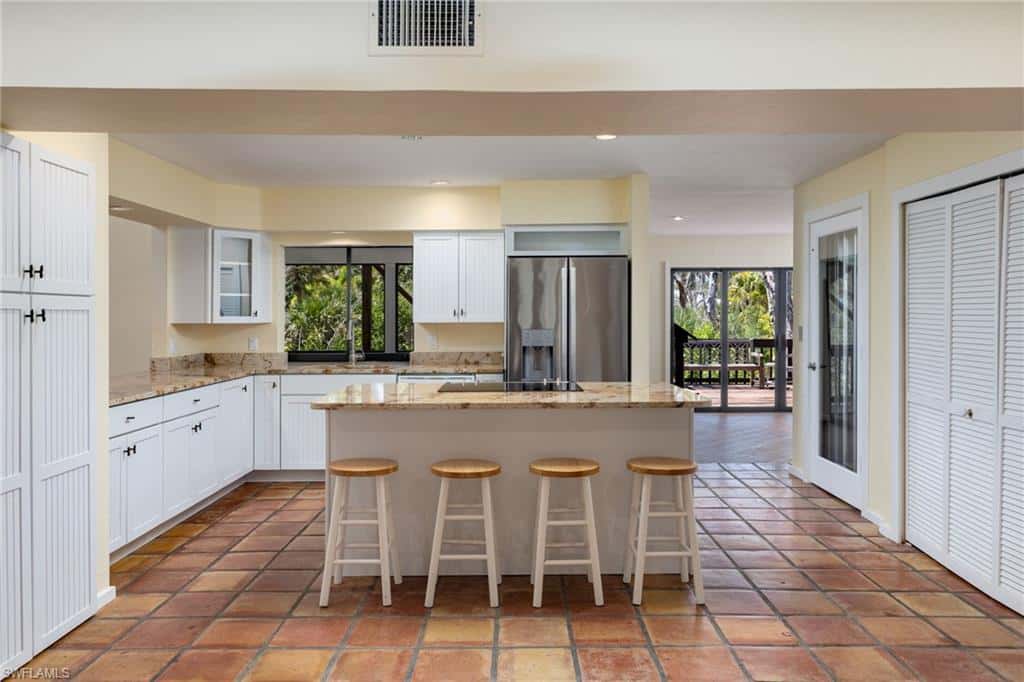 1345 Junonia St, Sanibel, photo 4